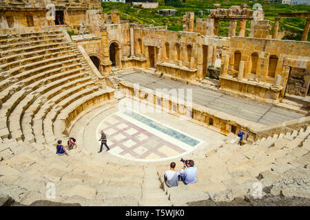 Théâtre du nord au site archéologique de Jerash, en Jordanie. Banque D'Images