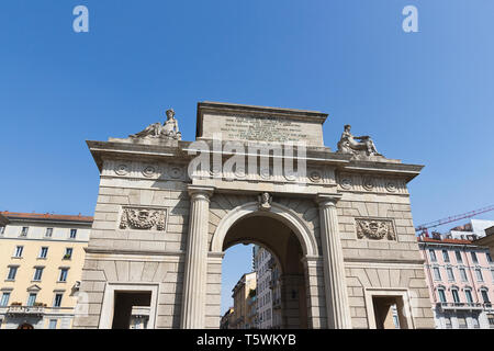 Milan - la gare Porta Garibaldi, porte de ville situé dans le centre historique. La Lombardie, Italie Banque D'Images