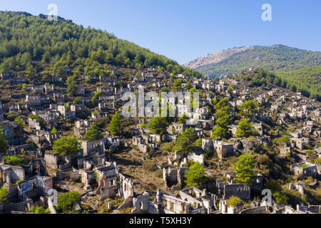 La Turquie, Fethiye, Kayakoy (Mugla) Ghost Town, une ancienne colonie grecque et maintenant une ville abandonnée et open air museum Banque D'Images