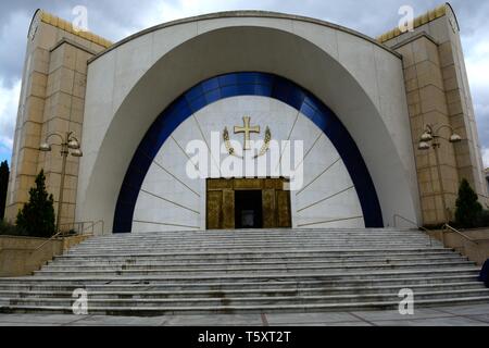 Cathédrale de la résurrection de l'Eglise orthodoxe albanaise Albanie Titana Banque D'Images