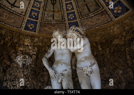 Les Jardins de Boboli, Florence, Italie, abrite une collection de sculptures datant du 16e au 18e siècles, avec quelques antiquités romaines. Banque D'Images