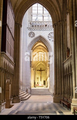 Bayeux, France - 01 septembre 2018 : Une vue de l'intérieur de la cathédrale Notre-Dame de Bayeux. Département du Calvados, Normandie, France Banque D'Images