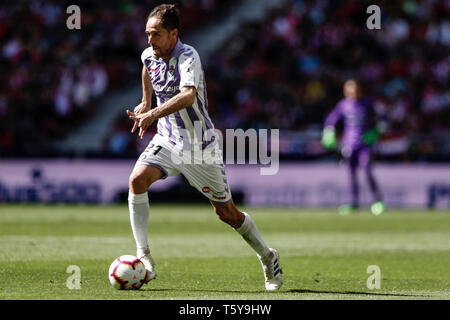 Wanda Metropolitano, Madrid, Espagne. Apr 27, 2019. La Liga football, l'Atletico Madrid et Valladolid ; Michel (Real Valladolid) en action pendant le match : Action Crédit Plus Sport/Alamy Live News Banque D'Images