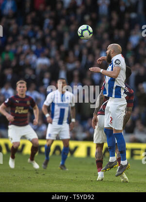 Brighton et Hove, Angleterre, Royaume-Uni 27 avril 2019. Bruno Saltor de Brighton et Hove Albion au cours de la Premier League match entre Brighton et Hove Albion et Newcastle United à l'American Express Community Stadium, Brighton et Hove, Angleterre le 27 avril 2019. Photo par Steve Ball. Usage éditorial uniquement, licence requise pour un usage commercial. Aucune utilisation de pari, de jeux ou d'un seul club/ligue/dvd publications. Banque D'Images