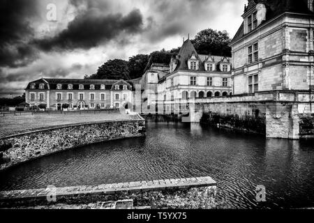 Photo en noir et blanc du château de Villandry et ses jardins en France. Chateau de Villandry incroyables de la vallée de la Loire, en Indre-et-Loire en France Banque D'Images