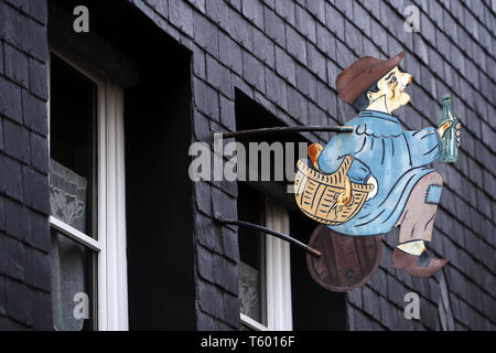 Vendeur de vin la boutique sign - Honfleur - Calvados - France Banque D'Images