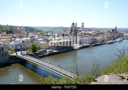 Passau est situé à la confluence des fleuves Danube, Inn et Ilz Banque D'Images
