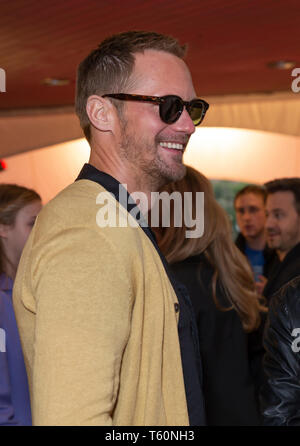 New York, NY - 27 Avril 2019 : Alexander Skarsgard assiste à la première mondiale de l'équipe de tuer au cours de Tribeca Film Festival au Théâtre Stella Artois @ CCMB TRAC Banque D'Images