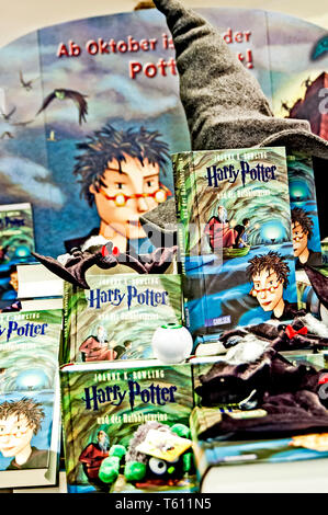 Présentation du livre "Harry Potter et le Prince de Sang-Mêlé" dans une librairie allemande ; Präsentation des Romains "Harry Potter und der Halbblutprinz" Banque D'Images