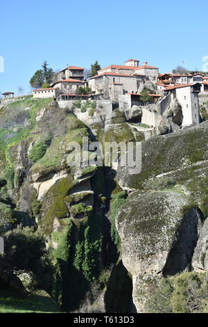 Meilleur des météores Grèce Monestaries sur les rochers de la métamorphose des os 13ème siècle Monastère de moines voyage Top 10 des sites religieux de la Grèce La Grèce Voyage Banque D'Images