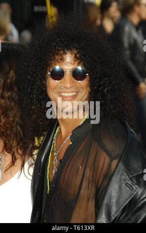 Barre oblique à la première mondiale de "l'Italienne", tenue à Grauman's Chinese Theatre à Hollywood, CA. L'événement a eu lieu le mardi 27 mai 2003. Photo par : Fichier PictureLux / SBM référence #  33790 SBMPLX 2178 Banque D'Images