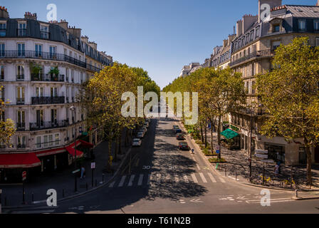 Paris, France, août 18,2018 : rues et bâtiments de paris. Paysage urbain typique de Paris. Banque D'Images