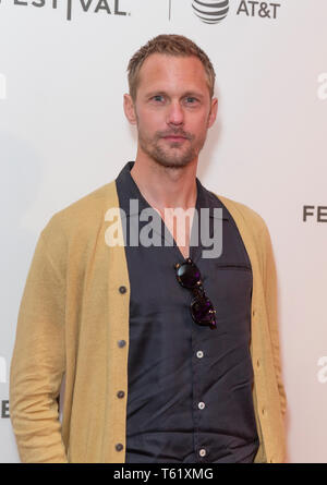 New York, USA. Apr 27, 2019. New York, New York, USA. Apr 27, 2019. Alexander Skarsgard assiste à la première mondiale de l'équipe de tuer au cours de Tribeca Film Festival au Théâtre Stella Artois @ CCMB TRAC Crédit : Lev Radin/Pacific Press/Alamy Live News Crédit : PACIFIC PRESS/Alamy Live News Banque D'Images