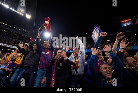 Barcelone, Espagne. Apr 27, 2019. Soccer : Liga Santander 2018/19 : partenaires de Barcelone au cours de la Primera Division espagnole 'Liga Santander (Espanola)' match entre FC Barcelone vs Levante UD au Camp Nou à Barcelone, Espagne, le 27 avril 2019. Crédit : Pablo Morano/ AFLO/Alamy Live News Banque D'Images