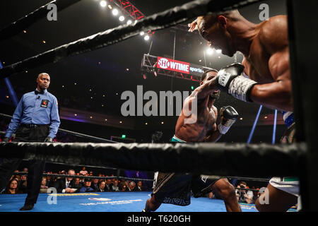 Las Vegas, NV, USA. Apr 27, 2019. ***Couverture maison*** Robert Easter Jr vs Rances Marguerite à la Chelsea à The Cosmopolitan of Las Vegas à Las Vegas, NV le 27 avril 2019. Crédit : Erik Kabik Photography/media/Alamy Punch Live News Banque D'Images