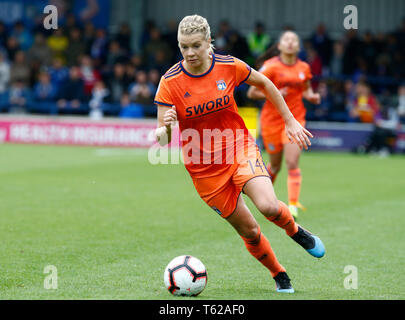 Londres, Royaume-Uni. Apr 28, 2019. Ada Hegerberg de l'Olympique Lyonnais Feminies pendant les demi-finale de la Ligue des Champions 2e jambe entre femmes Chelsea FC et de Lyon à l'FŽminines Cherry Red Records , stade Kingsmeadow, Angleterre le 28 avril 2019. Action Crédit photo : Crédit photo Action Sport Sport/Alamy Live News Banque D'Images