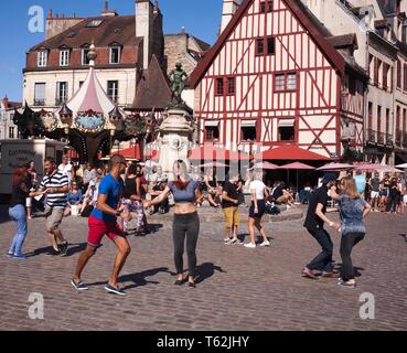 La pittoresque ville de Dijon en Bourgogne, en France Banque D'Images