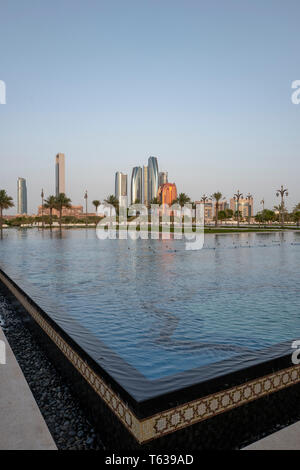 Abu Dhabi skyline de Qasr Al Watan palais présidentiel à Abu Dhabi, Émirats arabes unis Banque D'Images