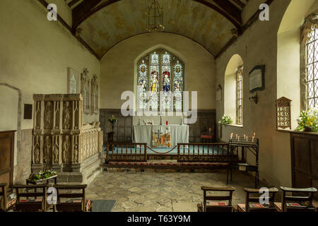 Intérieur de la chapelle du 13ème siècle à Croft Castle en Yarpole, Herefordshire, Angleterre. Banque D'Images