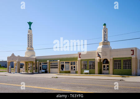 La station tour et U-Drop Inn Café situé le long de la route historique 66 à Shamrock, Texas, États-Unis Banque D'Images