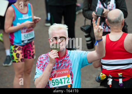 Londres, Royaume-Uni. 28 avril 2019 Marathon de Londres Virgin Money, Chris Evans. Crédit : A. Bennett Banque D'Images