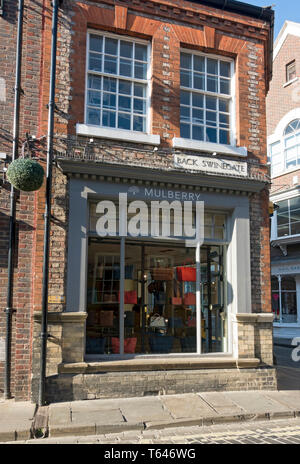 Mulberry magasin vitrine extérieur Swinegate York North Yorkshire Angleterre Royaume-Uni GB Grande-Bretagne Banque D'Images