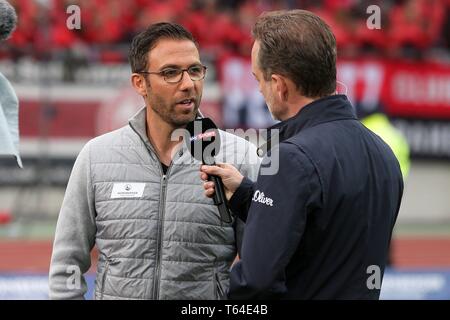 Nuremberg, Allemagne. 28 avr, 2019. firo : 28.04.2019, football, 1.Bundesliga 2018/2019 saison, 1.FC Nuremberg - FC Bayern Munich 1 : 1, Boris Schommers, 1.FC Nuremberg, Nurnberg, FCN, la moitié de la figure, l'utilisation de crédit dans le monde entier | : dpa/Alamy Live News Banque D'Images