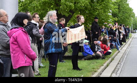 Olomouc, République tchèque. Apr 29, 2019. Mars pour pouvoir judiciaire indépendant contre la nomination de Marie Benesova en tant que nouveau ministre de la justice, organisé par millions d'instants pour la démocratie groupe dans Olomouc, République tchèque, le 29 avril 2019. Credit : Ludek Perina/CTK Photo/Alamy Live News Banque D'Images