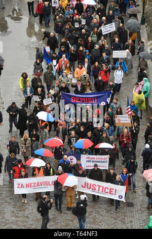 Mars pour pouvoir judiciaire indépendant contre la nomination de Marie Benesova en tant que nouveau ministre de la justice, organisé par millions d'instants pour la démocratie group à Prague, République tchèque, le 29 avril 2019. (CTK Photo/Vit Simanek) Banque D'Images