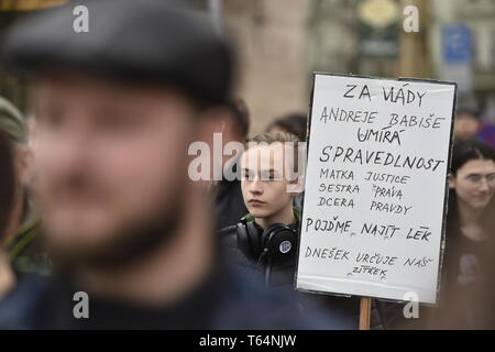 Brno, République tchèque. Apr 29, 2019. Mars pour pouvoir judiciaire indépendant contre la nomination de Marie Benesova en tant que nouveau ministre de la justice, organisé par millions d'instants pour la démocratie group à Brno, en République tchèque, le 29 avril 2019. Photo : CTK Vaclav Salek/Photo/Alamy Live News Banque D'Images