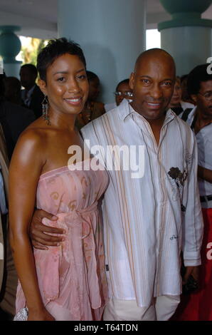 MIAMI - 16 juillet : DirectorJohn et Singleton épouse Akosua Busia au Film La vie 8e édition du Festival du Film Noir américain à la Jackie Gleason Theater Le 16 juillet 2005, à Miami, en Floride. People : Nia Long et le réalisateur John Singleton Banque D'Images