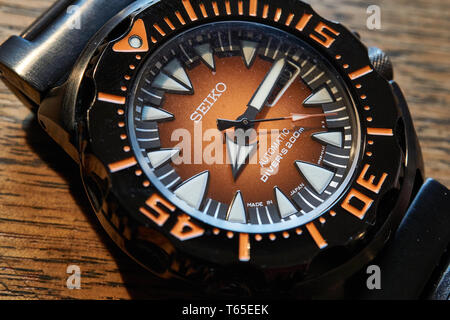 Images d'une 2e génération orange monster seiko fang Banque D'Images