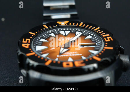 Images d'une 2e génération orange monster seiko fang Banque D'Images
