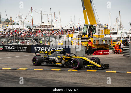 Monte Carlo / Monaco - 05/27/2018 - # 55 Carlos Sainz (ESP) allant de large à la sortie de la chicane de la piscine au cours de la Monaco GP Banque D'Images