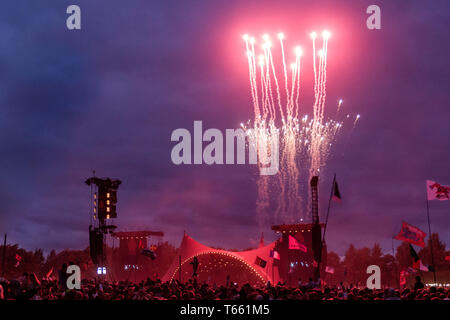 Le Danemark, Roskilde - Juillet 5, 2018. Une vue imprenable sur le concert la foule en face de l'une des nombreuses étapes pendant le festival de musique danois Roskilde Festival 2018. (Photo crédit : Gonzales Photo - Peter Troest). Banque D'Images