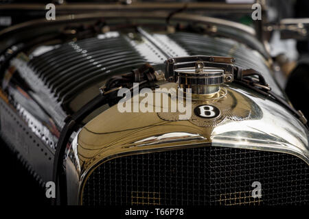 1928 Bentley Speed Six 4,5 litre de la Bentley belles dans le paddock à la 77e réunion des membres GRRC Goodwood, Sussex, UK. Banque D'Images