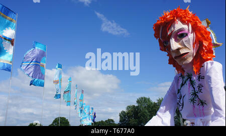 Énorme David Bowie Puppet au Glastonbury Music Festival Banque D'Images