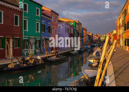 Voir l'île de Burano. Lagune de Venise Banque D'Images