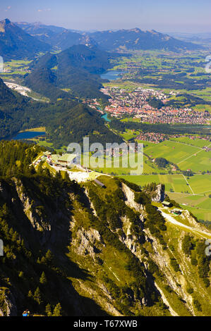 Paysage panoramique en Bavière avec ville Fussen Banque D'Images