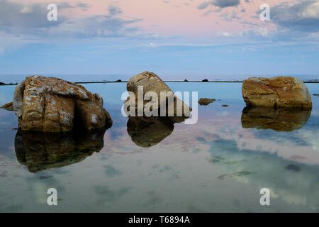 Le bassin de marée Glencairn sur la côte de False Bay, près du Cap, en Afrique du Sud Province Banque D'Images