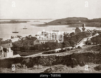 Un 19e siècle vue de Killybegs, située à la tête d'un port pittoresque dans le comté de Donegal, Irlande, Ulster Provence. Il est maintenant le plus grand port de pêche sur l'île d'Irlande. Banque D'Images