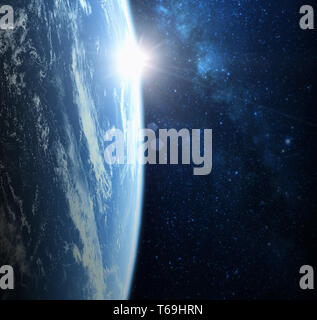 Terre planète de l'espace sur un champ stellaire nébuleuse et toile de fond, pour la science, les affaires liées à l'espace et milieux. Éléments de cette image fournie par Banque D'Images