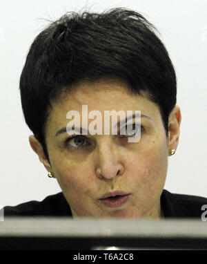 Kiev, Ukraine. Apr 30, 2019. Chef de la Commission électorale centrale TETIANA SLIPACHUK parle au cours d'une réunion avec annoncer les résultats du deuxième tour de l'élection présidentielle ukrainienne à la Commission électorale centrale à Kiev, Ukraine, le 30 avril 2019. Credit : ZUMA Press, Inc./Alamy Live News Banque D'Images