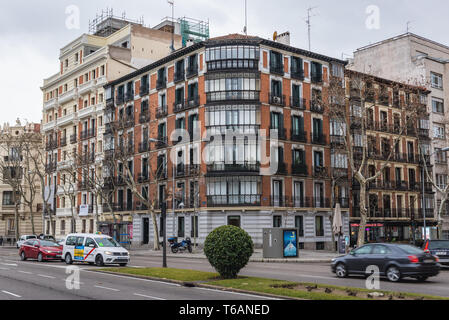 Bâtiment résidentiel sur la rue Calle de Alfonso XII à Madrid, Espagne Banque D'Images