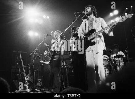 Pays-bas, Amsterdam, Concertgebouw. Photo de groupe sur scène blanc moyen ; (photo de Gijsbert Hanekroot) *** légende locale *** AVERAGE WHITE BAND Banque D'Images