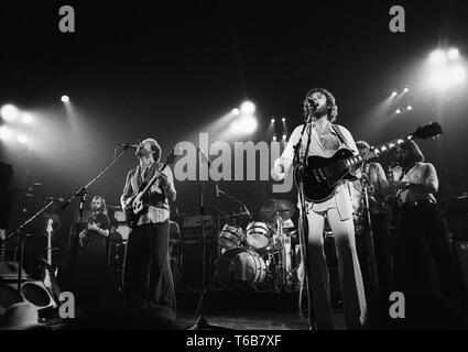 Pays-bas, Amsterdam, Concertgebouw. Photo de groupe sur scène blanc moyen ; (photo de Gijsbert Hanekroot) Banque D'Images