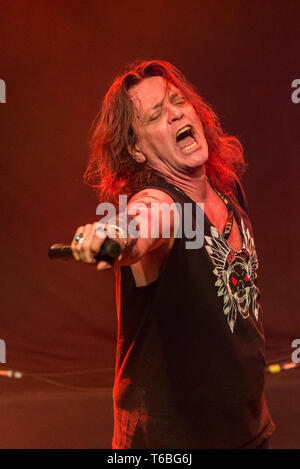 Le Danemark, Roskilde - mars 6, 2019. Le groupe de heavy metal américain Reece effectue un concert live à Gimle à Roskilde. Ici le chanteur David Reece est vu sur scène. (Photo crédit : Gonzales Photo - Bo Kallberg). Banque D'Images