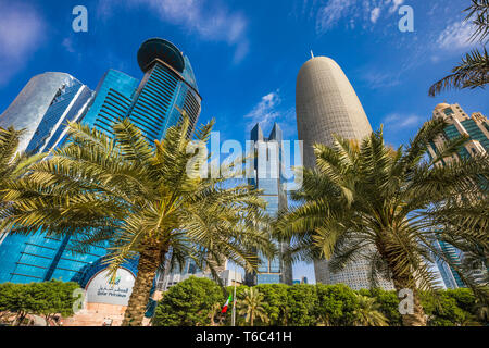 West Bay skyline avec Burj Doha, Doha, Qatar Banque D'Images