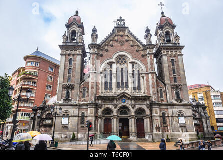 Basilique de Saint John Le vrai Oviedo en Asturies, Espagne Banque D'Images