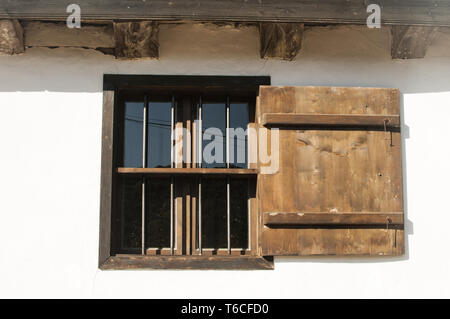 Fenêtre en bois vieux rural Banque D'Images